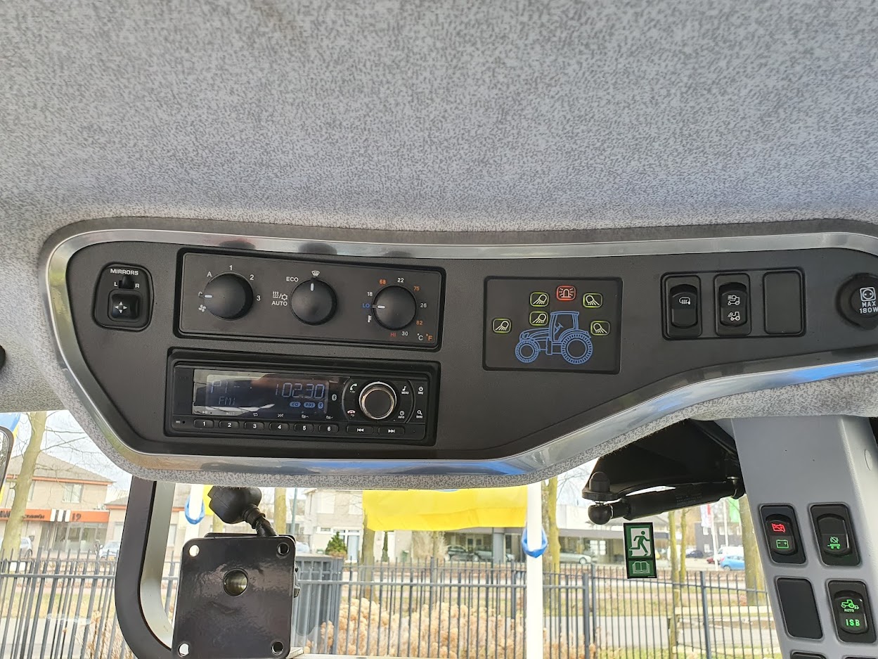 2021 New Holland T5.120 Dynamic Command
