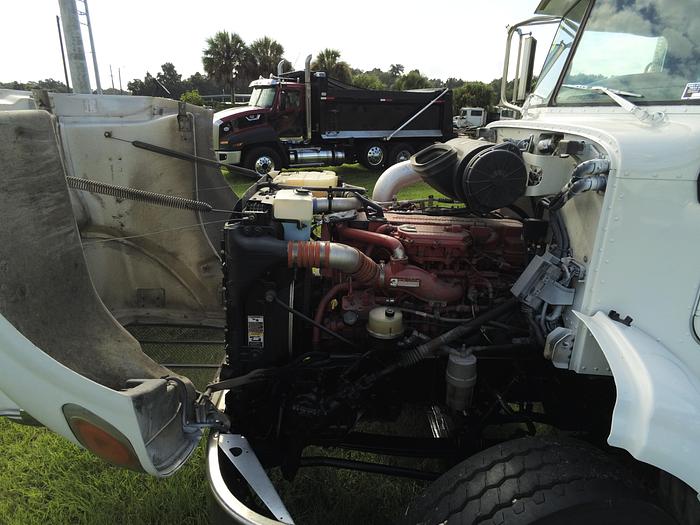 Used 2013 Peterbilt 386