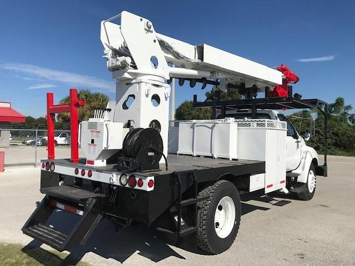 Used 2010 Ford F750 Telelect Commander 4042 Digger Derrick - C76440