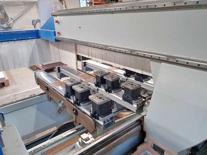 Used 2015 Masterwood Italy CNC machine center MASTERWOOD Project 265