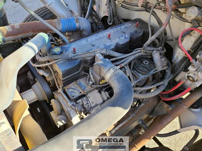 Used 1998 Tesco Freightliner Scissor Lift Truck / Maintenance Lift Truck