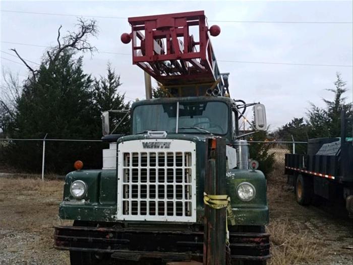 Used 1972 Bucyrus Erie 10R Drill Rig