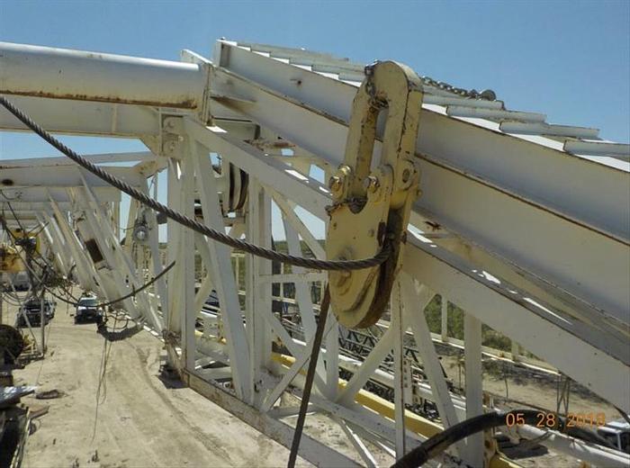 Used BDW 800-M1 / 1000 HP 350,000 lbs Pullback Drill Rig