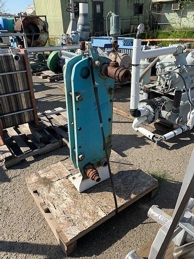 Used APV Stainless Steel Plate Heat Exchanger Model HXCB-4