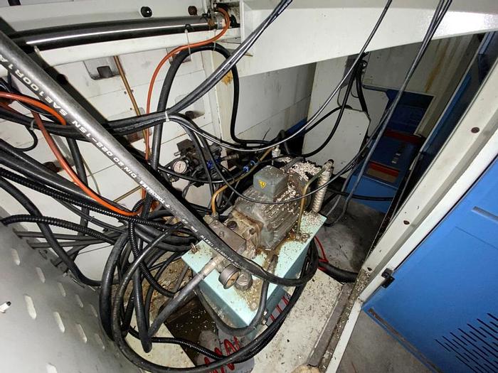 Used 2007 Dah Lih PT 128 5 Axis Machining Center