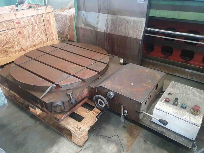 Usato FRESATRICE A BANCO FISSO MECOF CS 88 G CNC