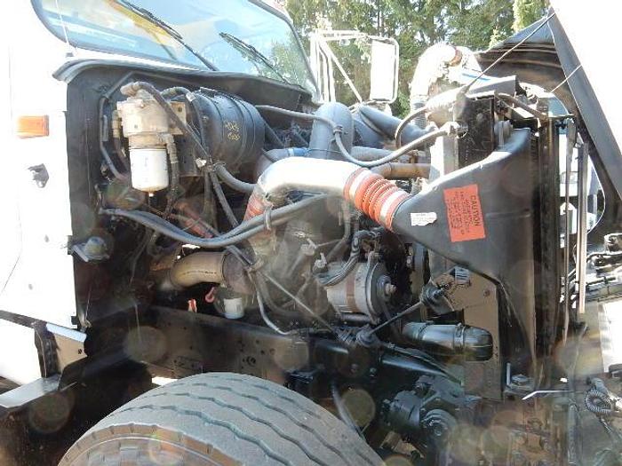 Used 1999 International 2574