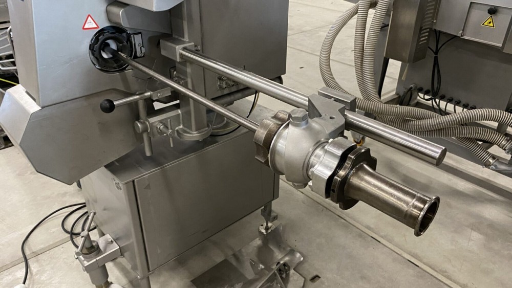 Used Polyclip FCA 3442 clipper