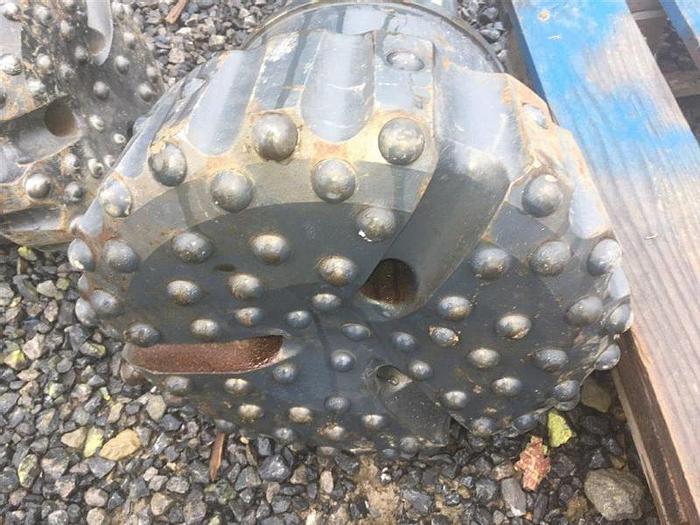 Used 0 Halco DHD 112 DTH Hammer & 9 Bits Package