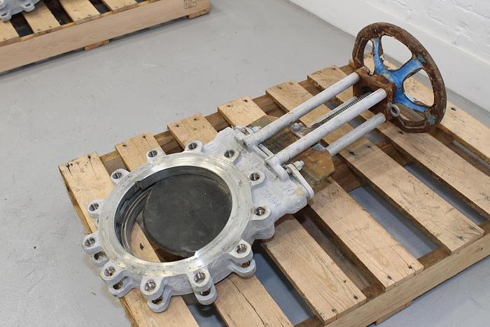 Used True Line 10" Hand Operated Knife Gate Valve #44009