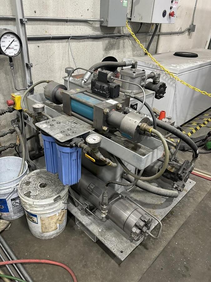 Used 2013 Flow Mach 2 1313B Waterjet