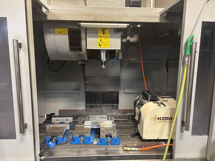 Used 2015 Ganesh VFM-5127 5 Axis CNC Machining Center