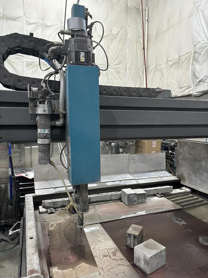 Used 2013 Flow Mach 2 1313B Waterjet