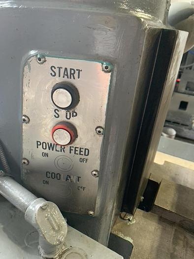 Used Cincinnati 1D Toolmaster Vertical Mill