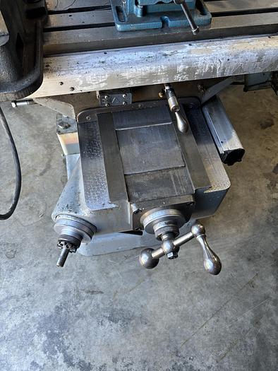 Used Bridgeport Variable Speed Manual Knee Mill
