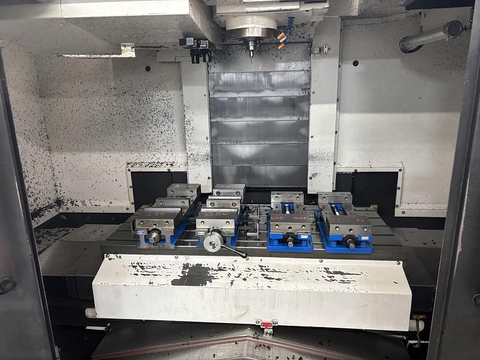 Used Hyundai F500 PLUS CNC Vertical Machining Center