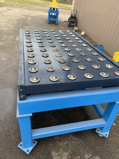 Used Heavy Duty Gravity Transfer Roller Table