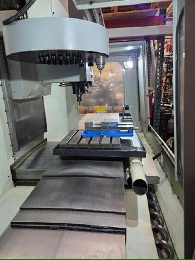 Used Haas VF3 CNC Vertical Machining Center 