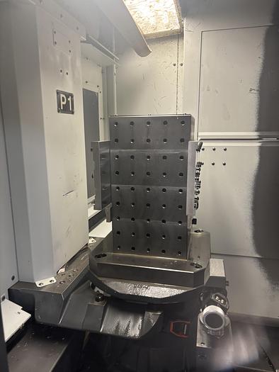 Used Haas EC400 CNC Horizontal Machining Center