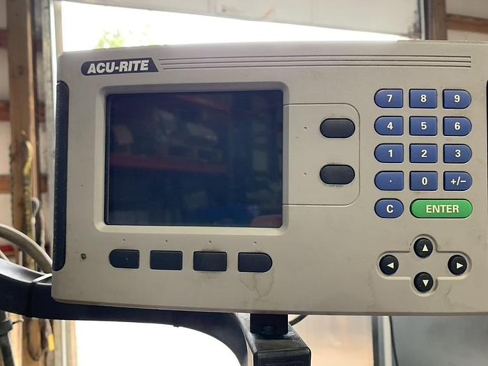 Used Cincinnati 1D Toolmaster Vertical Mill