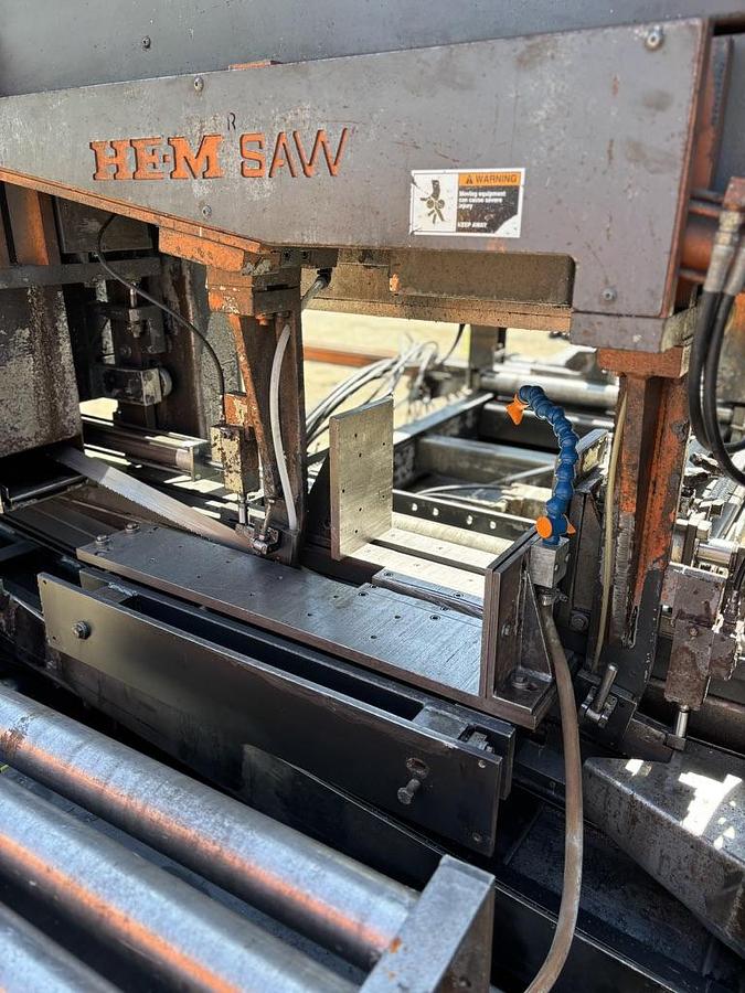 Used Hen WF130HA-DC Automatic Horizontal Saw