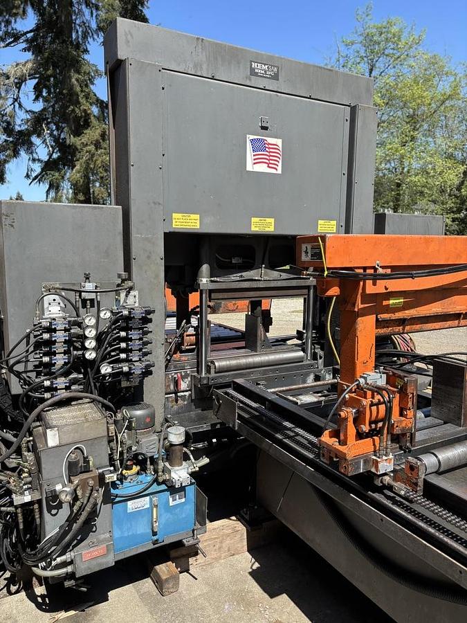 Used Hen WF130HA-DC Automatic Horizontal Saw