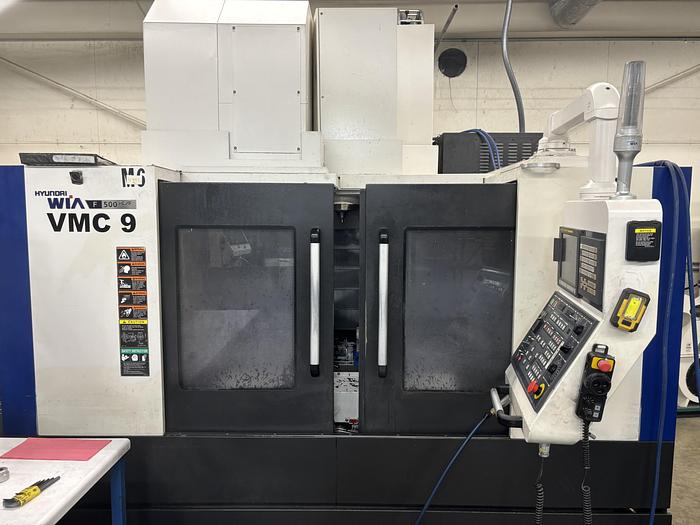 Used Hyundai F500 PLUS CNC Vertical Machining Center