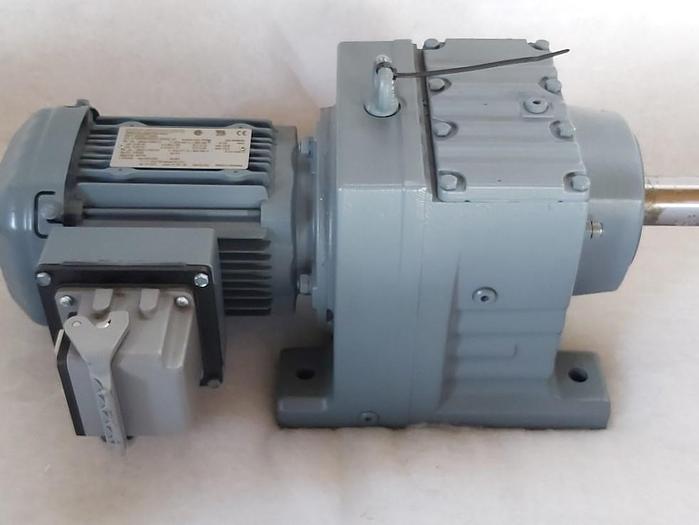 Stirnrad Getriebemotor, R67 DRS71M4, 1380/13rpm SEW Eurodrive,  neu
