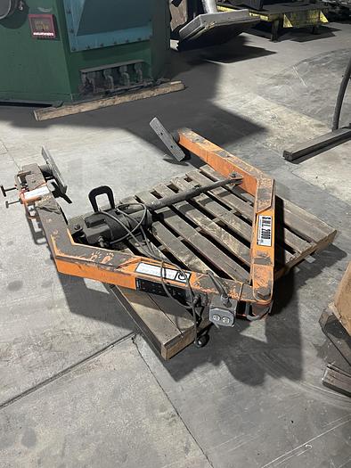 Used QUIPTEC MOLD HANDLER SWL 2000