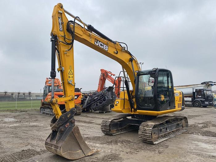 Usato 2018 JCB JS130 LC