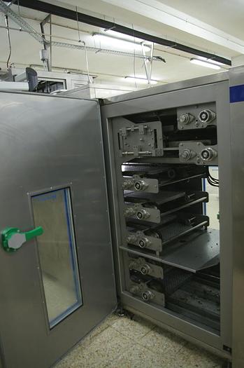 Used LLOVERAS CHOCOLATE MOULDING LINE (Solid and one-shot)