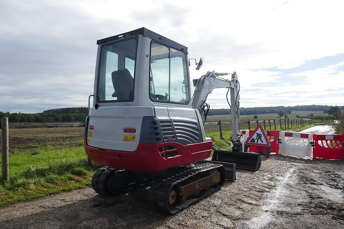 Used 2012 TAKEUCHI TB228