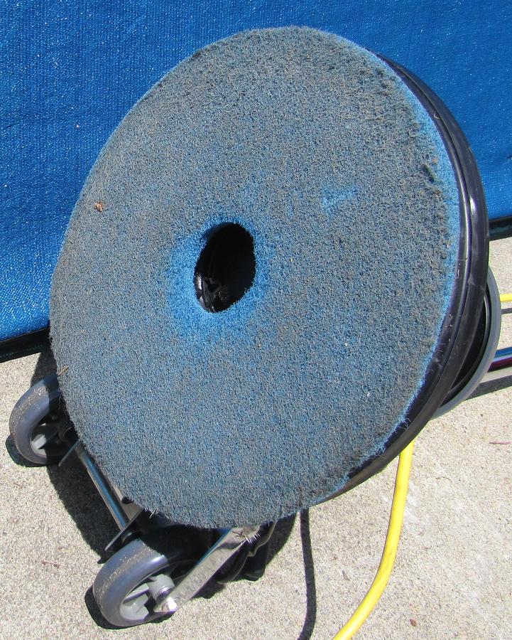 Used Global Industrial 17" Low Speed Floor Machine 1.5 HP Buffer Scrubber 73 ft cable
