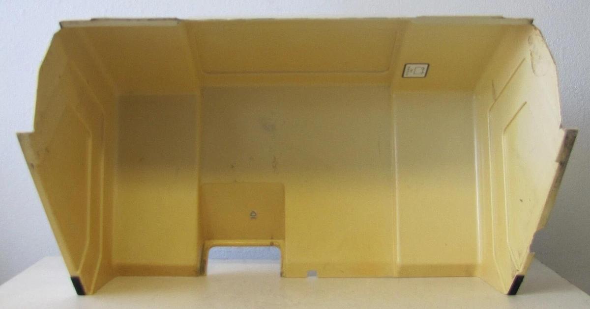 Used Tennant 02422 Battery Cover Shroud For 140 Floor Sweeper 140E