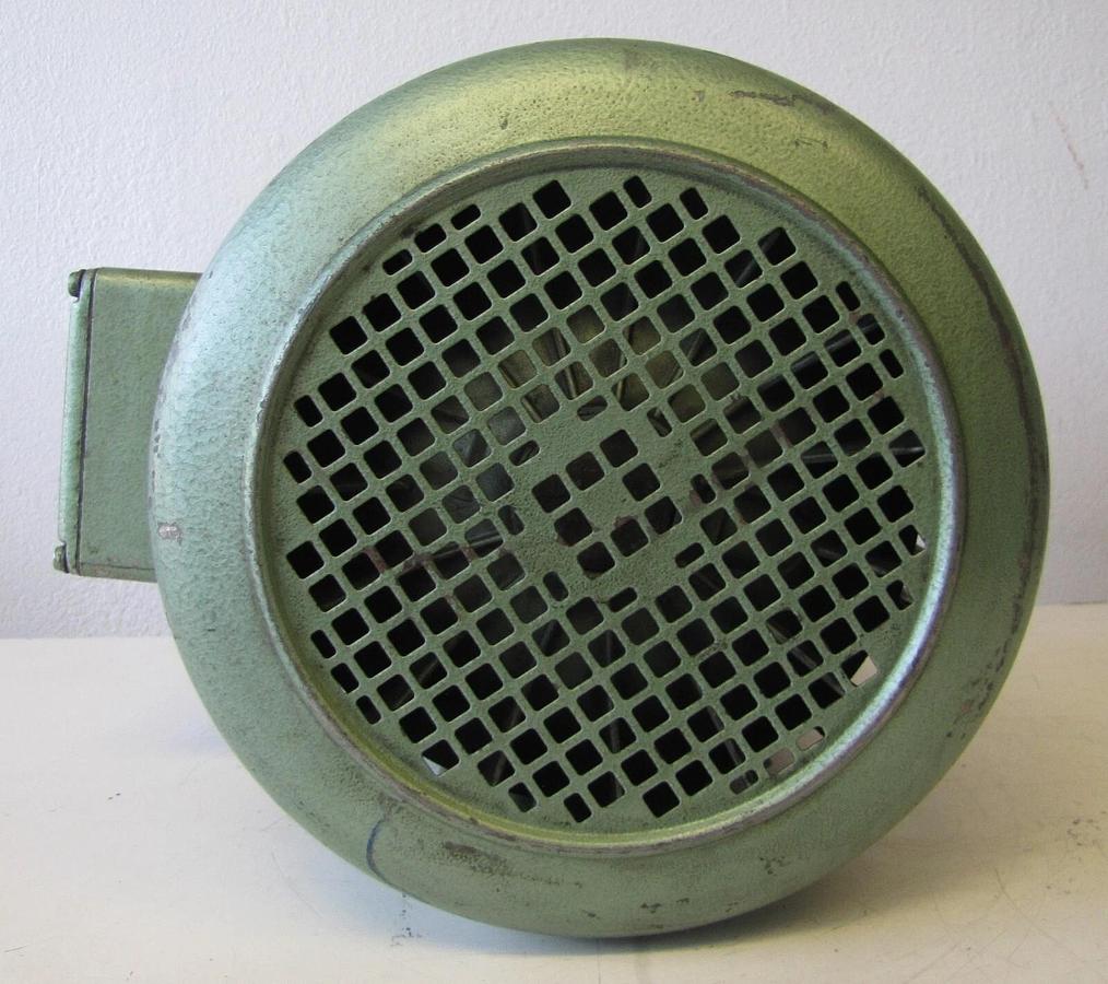 Used Bauknecht 6.6 kW Electric Motor 230/460V 3 Phase 1740 RPM 1-1/2" Shaft Dia.