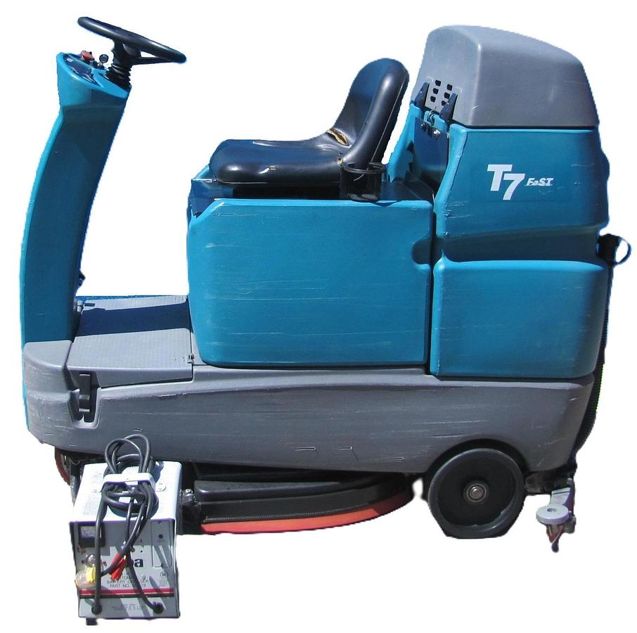 Used Tennant T7 Ride On Floor Scrubber 32" Work Path Disc Type 24V Battery W/ Charger