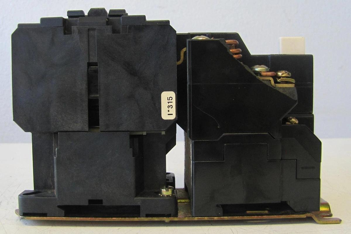 Used Furnas 32A 3 Phase 600V Motor Starter Contactor with Overload Relay & 460V Coil