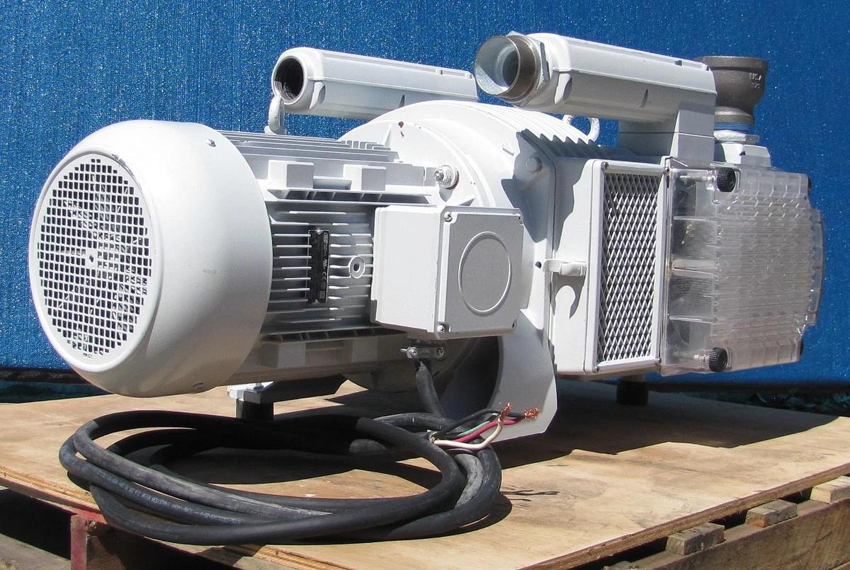 Used Schmalz EVE 250 Dry Vacuum Pump 168 CFM 6.6 KW / 8.9 HP Electric Motor 230/460V