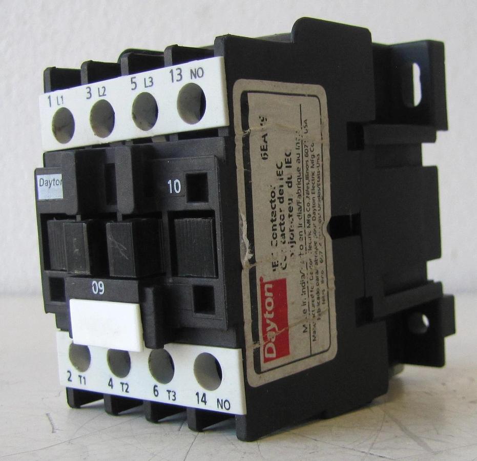 Used Dayton Electrical 9 Amp IEC Contactor 3 Pole 600V Max 6EAJ9 w/ 24V 50/60 Hz Coil
