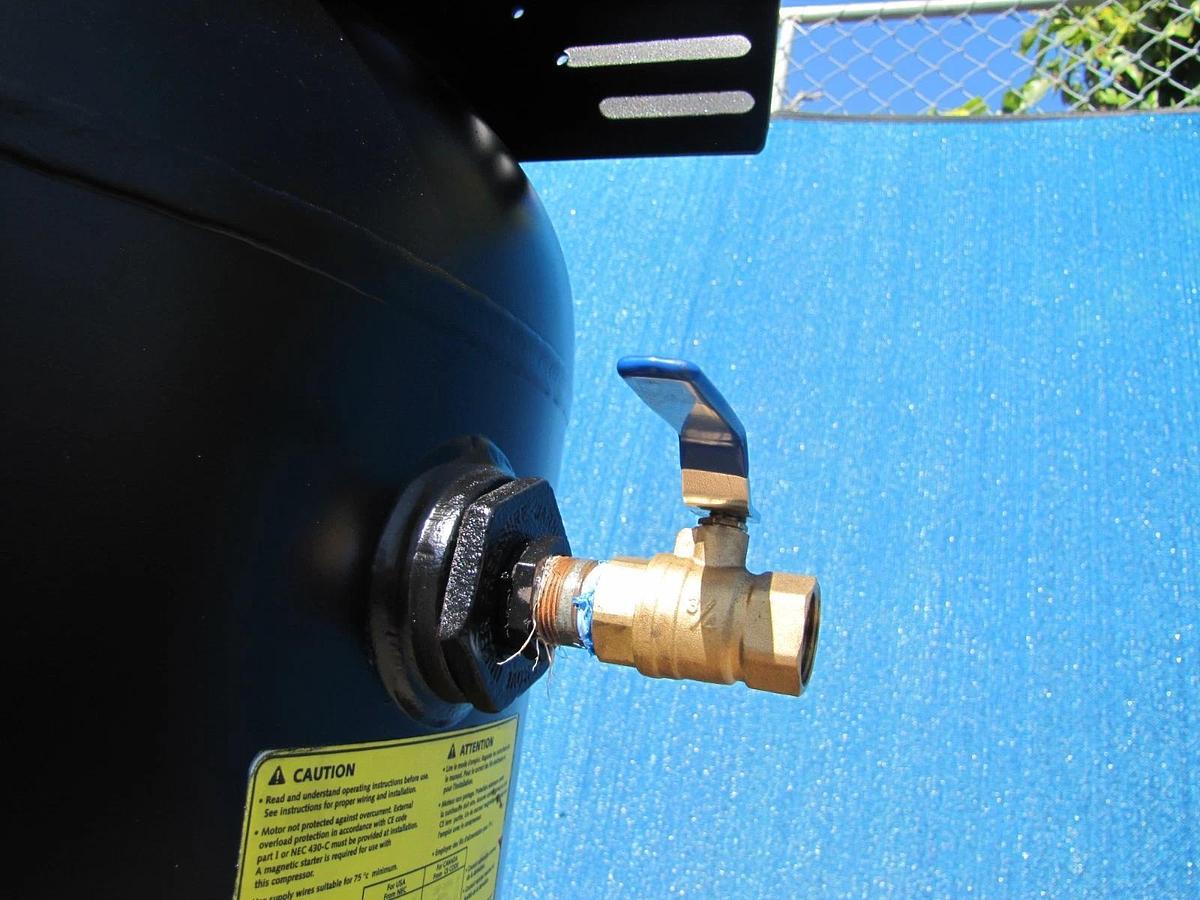 Used SpeedAire 80 Gallon Upright Air Compressor Receiver Tank w/ Pressure Gauge