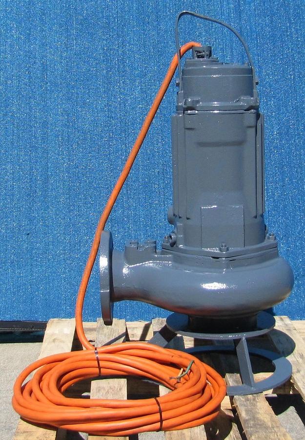 Used Flygt 5 HP Submersible Trash Water Sump Pump 200V 3PH 4" Outlet 48' Cable