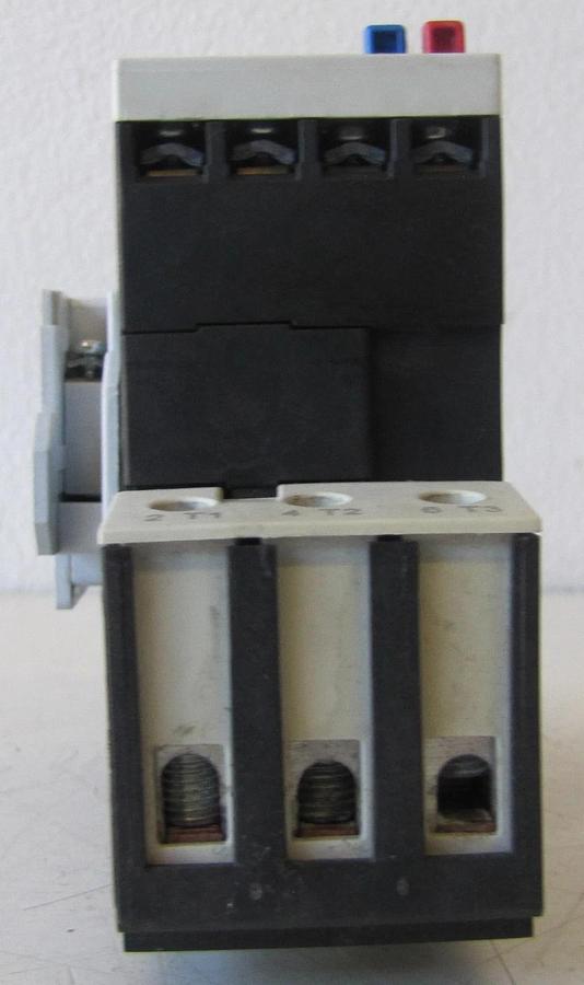 Used Eaton 50A Motor Starter Contactor C25DRE350 3-Pole 600V with 110V Coil