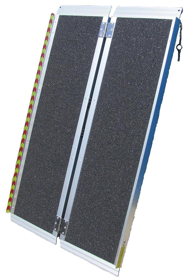 Used Aluminum Single Fold Loading Ramp 4 ft Long x 28.75 in Wide Portable 800 ft