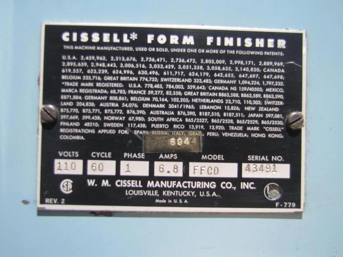 Used Cissell FFCD Dress Garment Form Finisher Steam Dry Cleaning Suzy Susie
