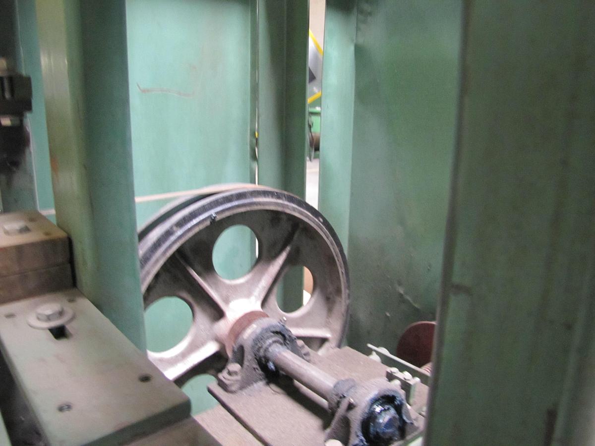 Used Pontotoc Model HRS52 Horizontal Roll Splitter/Skiver