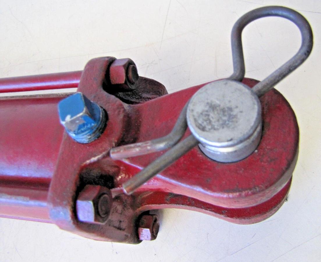 Used Hydroline Rockford 2.5” Bore x 24” Stroke Hydraulic Cylinder 2500 psi