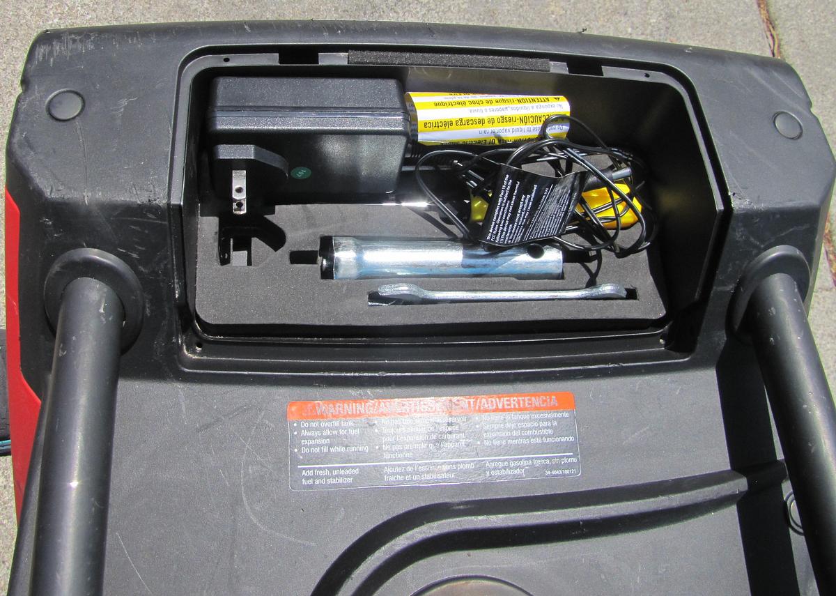 Used Mi-T-M 4000 Watt Gas Generator Inverter Technology 120 VAC & 12 VDC Output