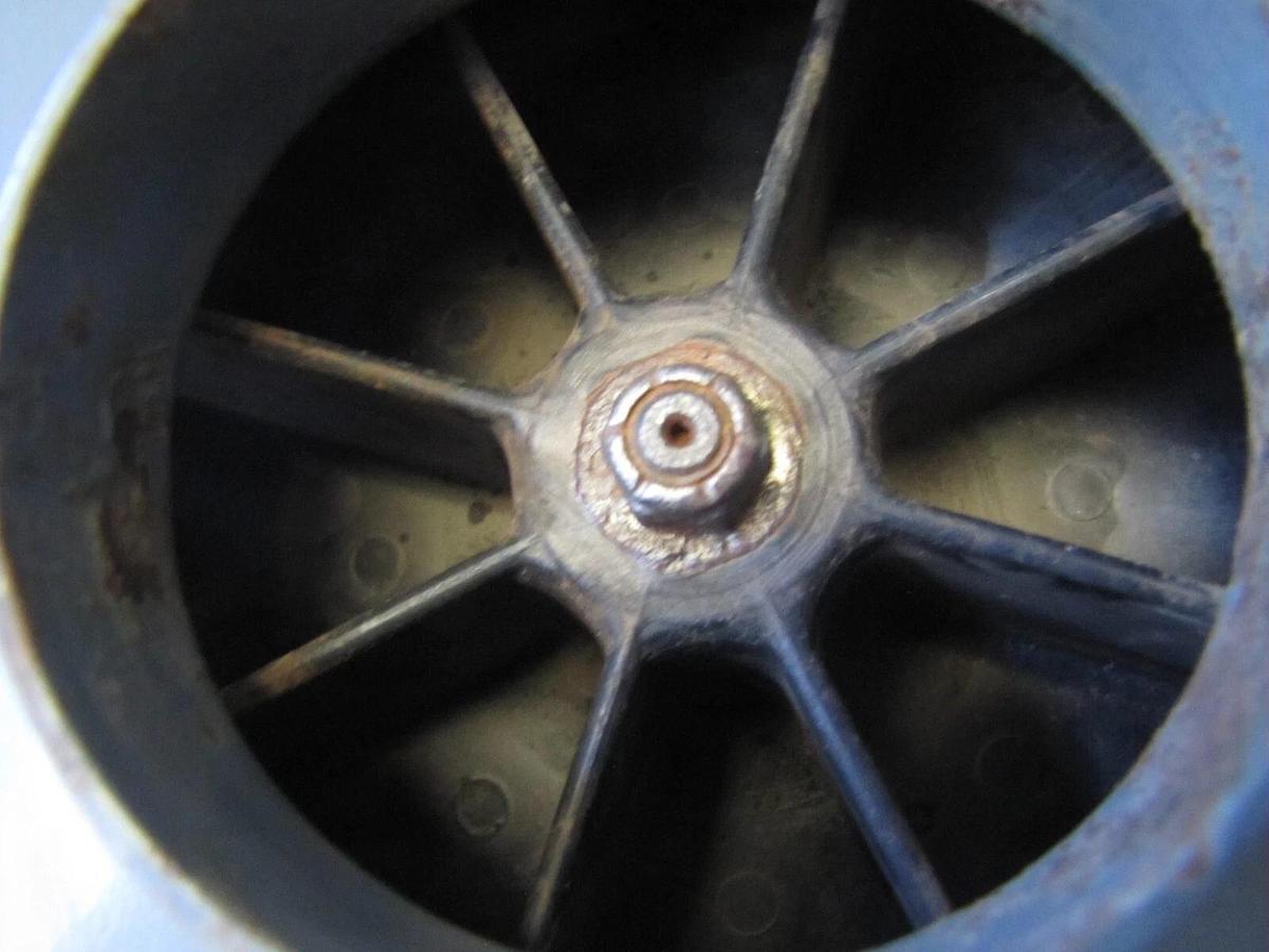 Used Tennant Sweeper Vacuum Fan Assembly Housing and Hydraulic Motor 1071240 9002683