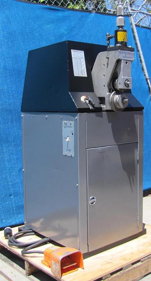 Used Victaulic VE-262 Hydraulic Pipe Groover 2" to 16" Pipe Grooving Machine 230V 1PH