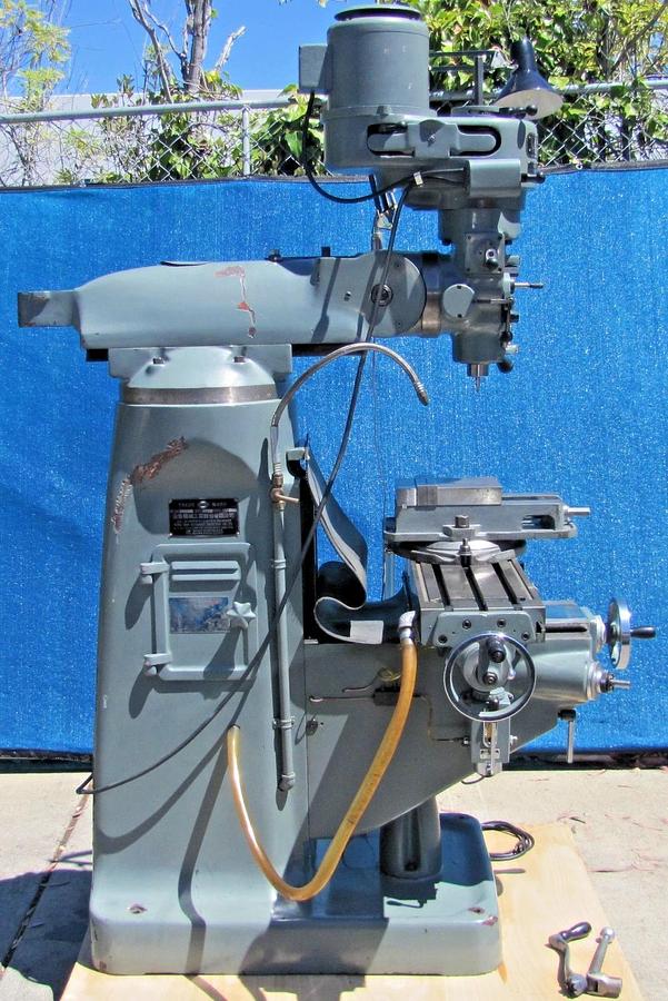 Used Maxmill 2HP Mill Drilling Milling Machine Power Table Auto Feed Coolant 6in Vise